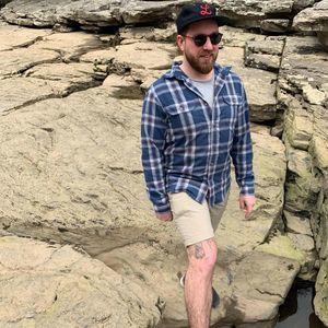 Meet your Posher, Levi